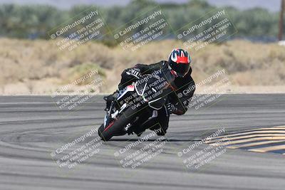 media/Oct-13-2025-Moto Forza (Mon) [[a66d839500]]/3-B Group/Session 3 (Turn 16)/